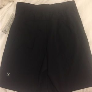 NWT Lululemon men’s Fundamental Short size large